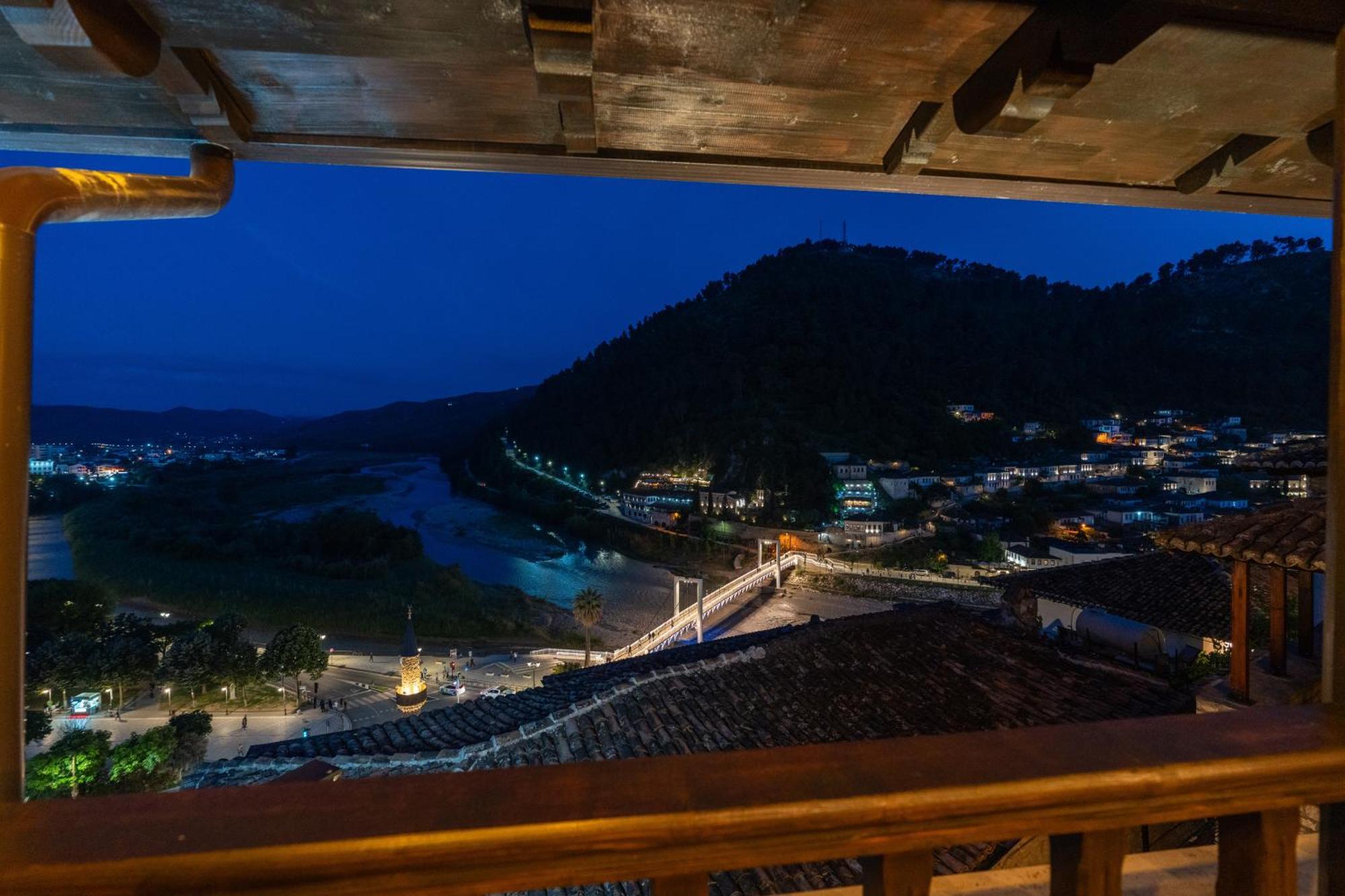 Hotel Bohem Berat Eksteriør billede